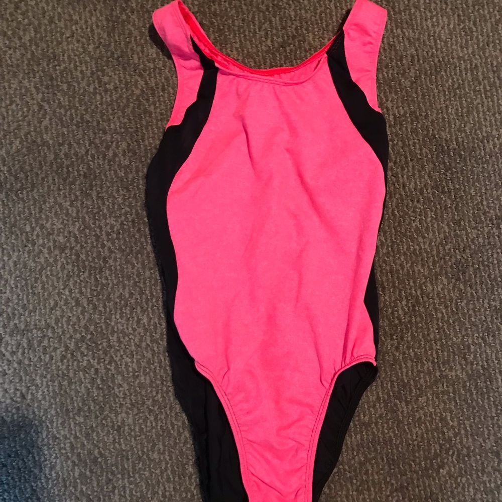 Worn once adult large Leo